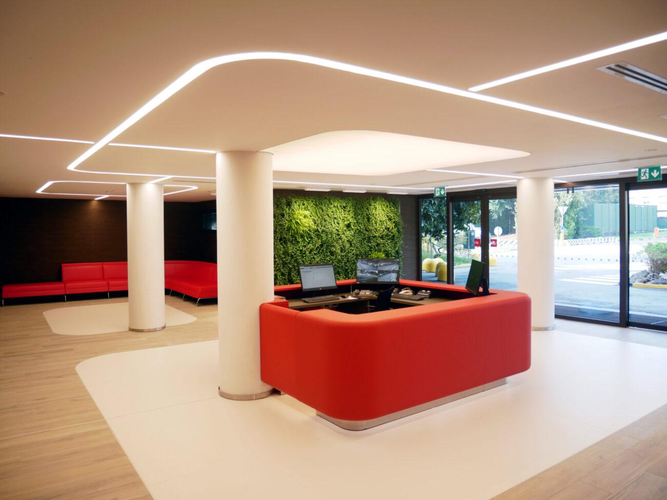 08 hallpalazzinasea scaled e1705918610865